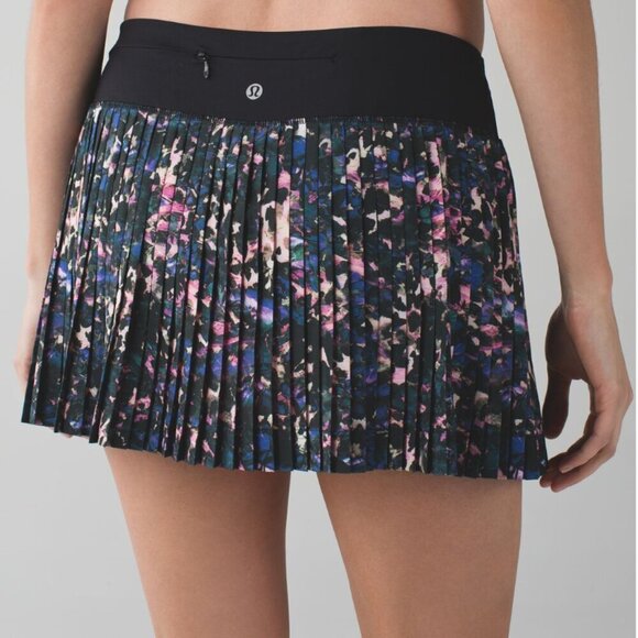 Lululemon Pleat To Street Skirt II Floral Backdrop Black Multi / Black - Picture 7 of 7